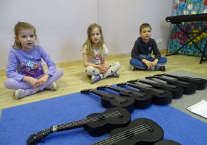 Grupa Chabry na zajęciach z ukulele