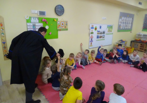 Poznanie Poprawnych lalek.