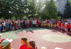 Występ dzieci z grupy Stokrotki