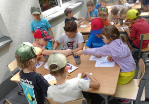 Kolorowe malowanki, wylepianki i ozdabianki.