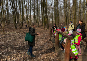 Słuchanie ciekawostek dotyczących Lasu Bielańskiego