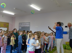 Koncert muzyczny pt. "Nutki z rabatki" i ogródkowy flet