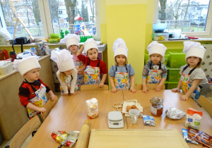 Przygotowania do zajęć kulinarnych.