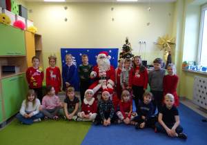 Grupa Słoneczniki z Mikołajem