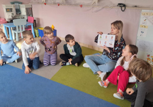 Zajęcia tematyczne w grupie Chabry.