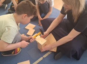 Program edukacyjny "Mali Wielcy Odkrywcy" w grupie Chabry