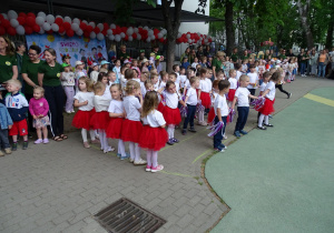Bratki i Niezapominajki tańczą
