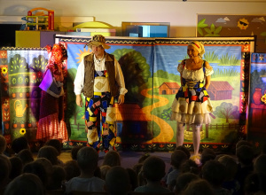 Teatr Lalola "Nie całkiem brzydkie kaczątko"
